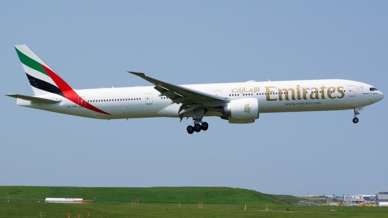 Photo of A6-EQF - Emirates Boeing 777-300ER at ORD on AeroXplorer Aviation Database