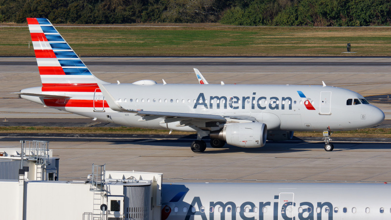 Photo of N9023N - American Airlines Airbus A319 at TPA on AeroXplorer Aviation Database