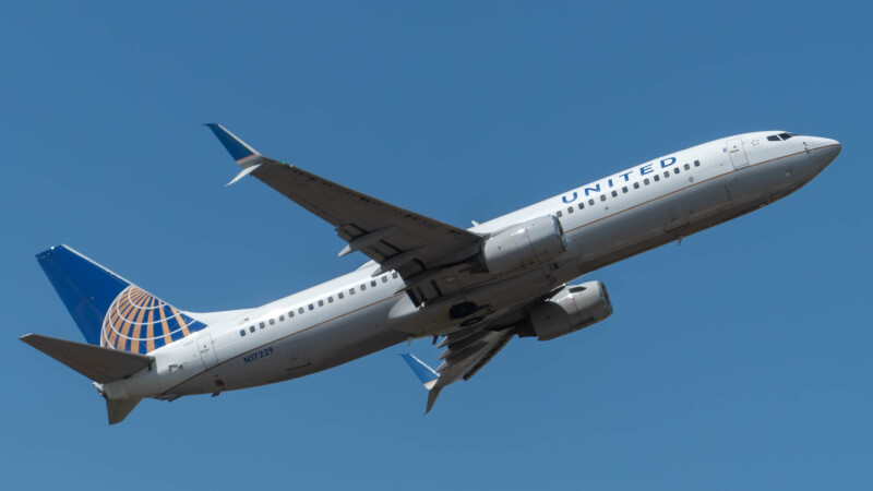 Photo of N17229 - United Airlines Boeing 737-800 at BZE on AeroXplorer Aviation Database