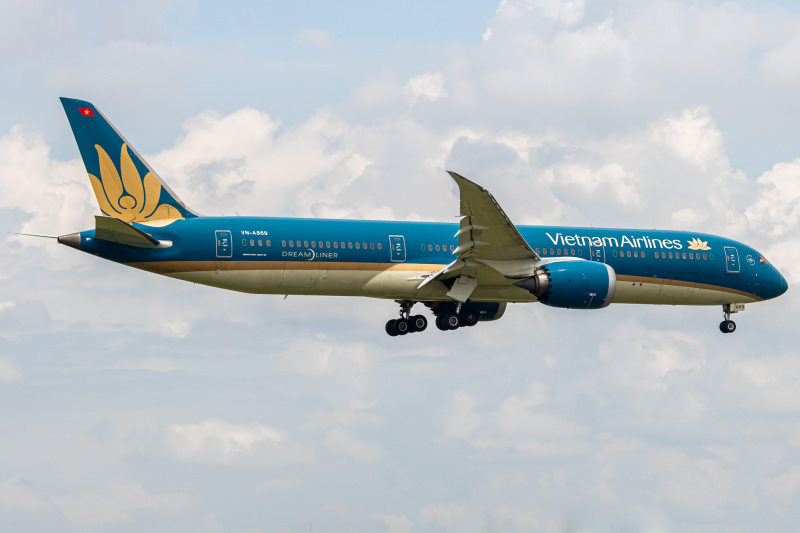 Photo of VN-A869 - Vietnam Airlines Boeing 787-9 at SGN on AeroXplorer Aviation Database