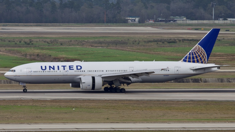 Photo of N78001 - United Airlines Boeing 777-200ER at IAH on AeroXplorer Aviation Database