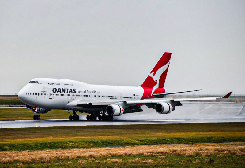 Photo of VH-OEI - Qantas Airways Boeing 747-400 at YVR on AeroXplorer Aviation Database
