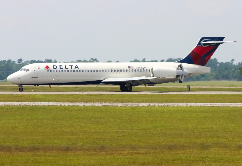 Photo of N895AT - Delta Airlines Boeing 717-200 at ILM on AeroXplorer Aviation Database