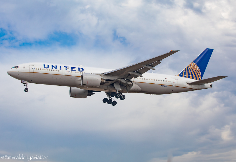 Photo of N778UA - United Airlines Boeing 777-200 at LAX on AeroXplorer Aviation Database