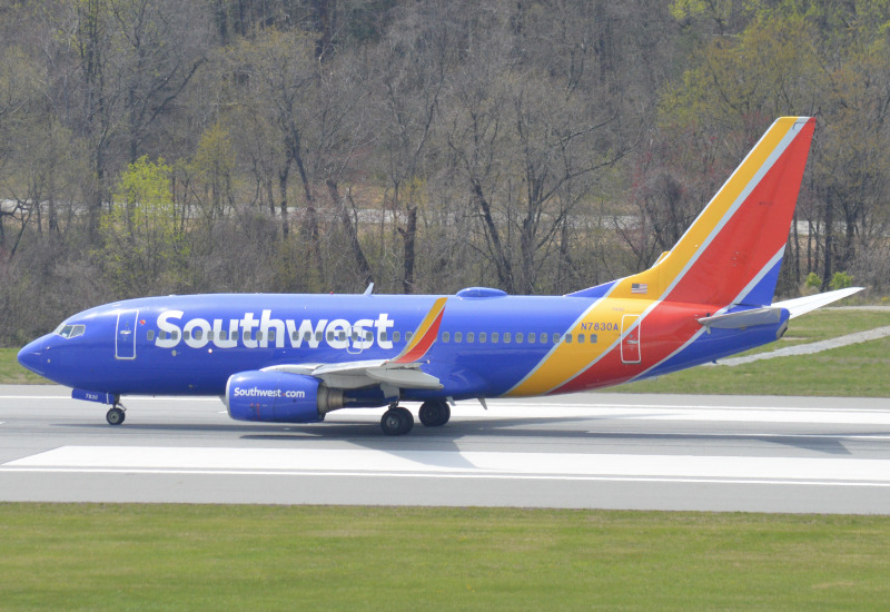 Photo of N7830A - Southwest Airlines Boeing 737-700 at BWI on AeroXplorer Aviation Database