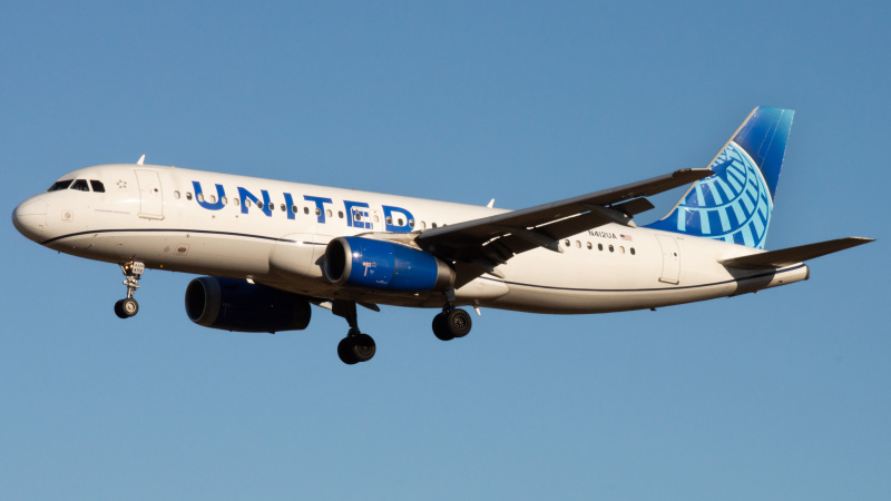 Photo of N412UA - United Airlines Airbus A320 at BWI on AeroXplorer Aviation Database