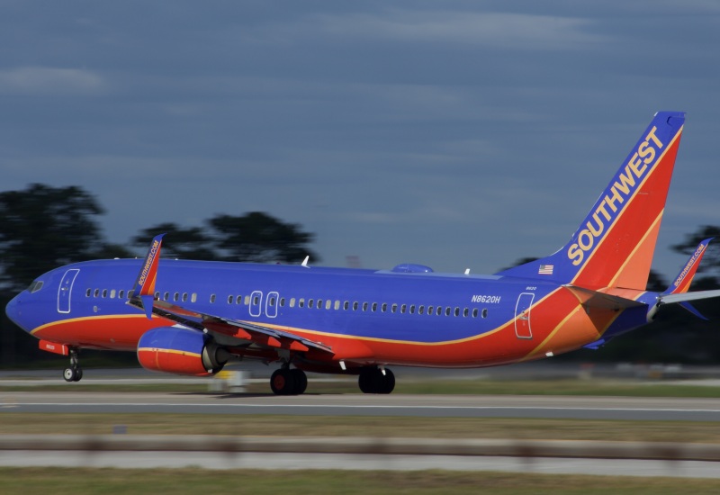 Photo of N8620H - Southwest Airlines Boeing 737-800 at MCO on AeroXplorer Aviation Database