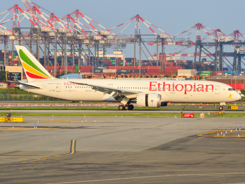 Photo of ET-AXK - Ethiopian Airlines Boeing 787-9 at EWR on AeroXplorer Aviation Database