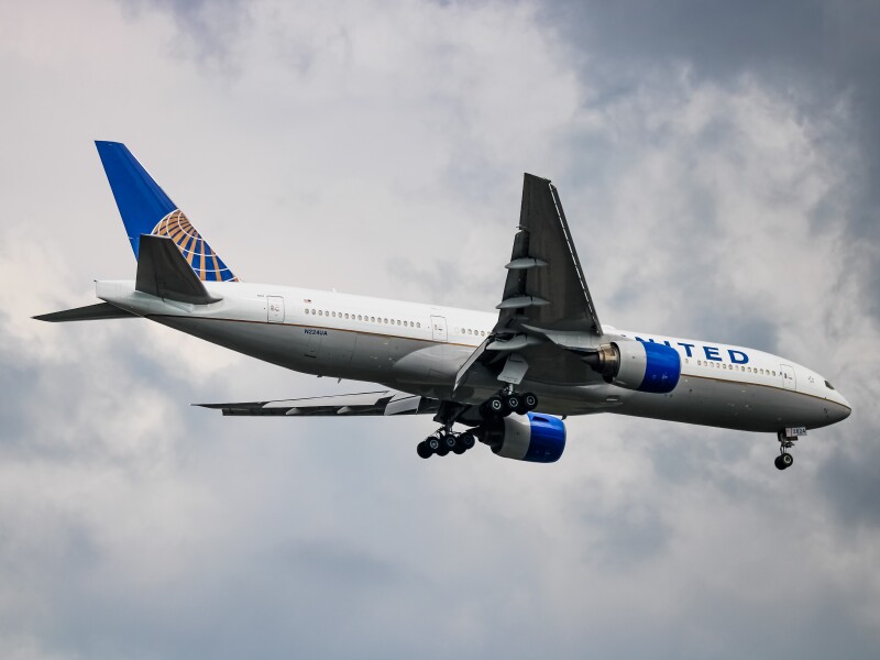 Photo of N224UA - United Airlines Boeing 777-200ER at IAD on AeroXplorer Aviation Database