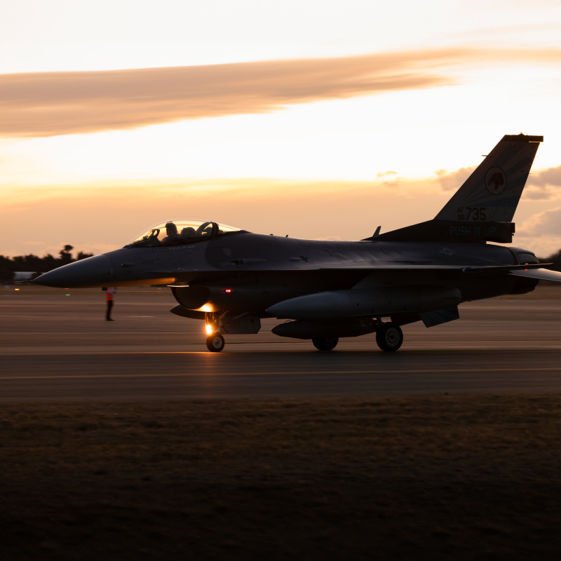 Photo of 90-0735 - USAF - United States Air Force General Dynamics F-16 Fighting Falcon at CHC on AeroXplorer Aviation Database
