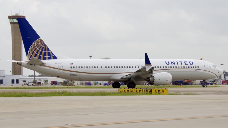Photo of N27511 - United Airlines Boeing 737 MAX 9 at IAH on AeroXplorer Aviation Database