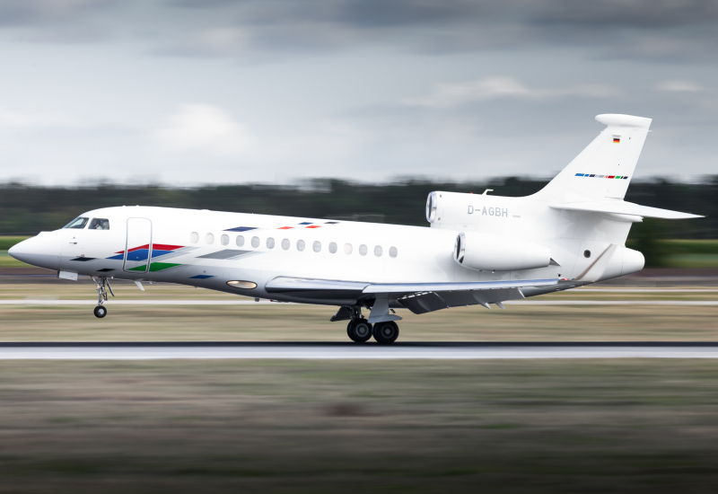 Photo of D-AGBH - PRIVATE Dassault Falcon 7X at STR on AeroXplorer Aviation Database