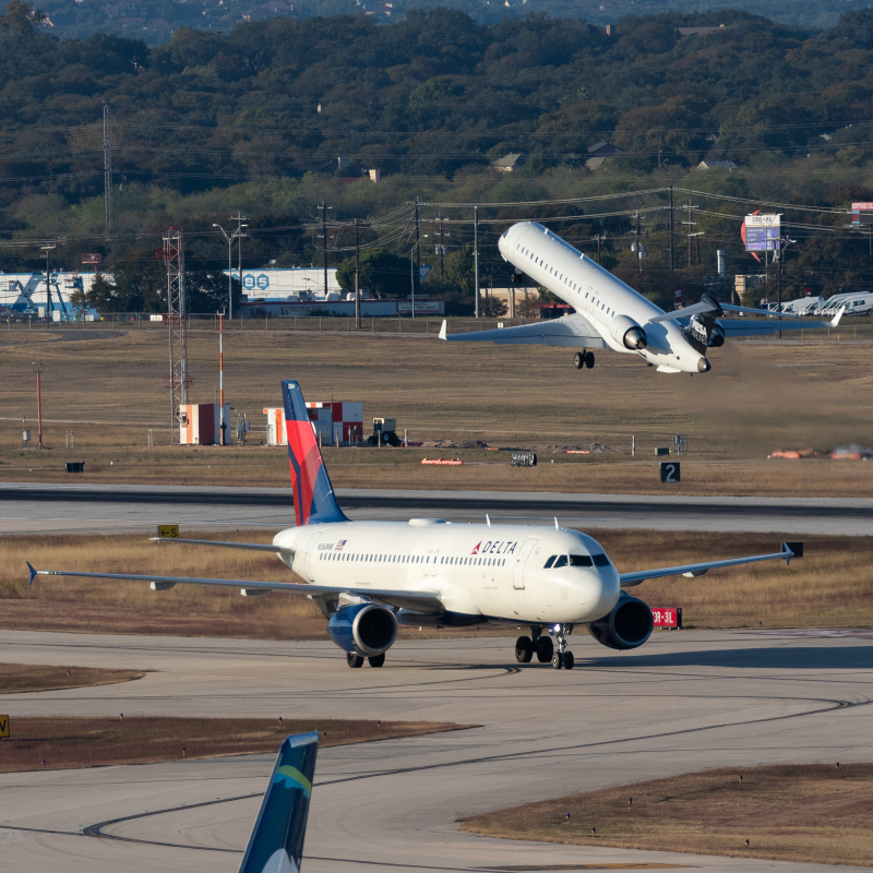 Photo of N364NW - Delta Airlines Airbus A320 at SAT on AeroXplorer Aviation Database