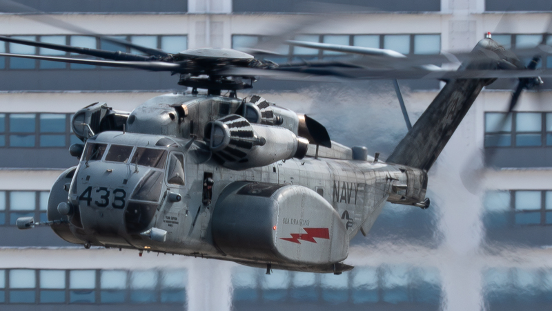 Photo of 163057 - USN - United States Navy Sikorsky MH-53E Sea Dragon at N/A on AeroXplorer Aviation Database