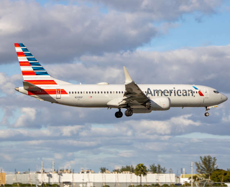 Photo of N318SF - American Airlines Boeing 737 MAX 8 at MIA on AeroXplorer Aviation Database