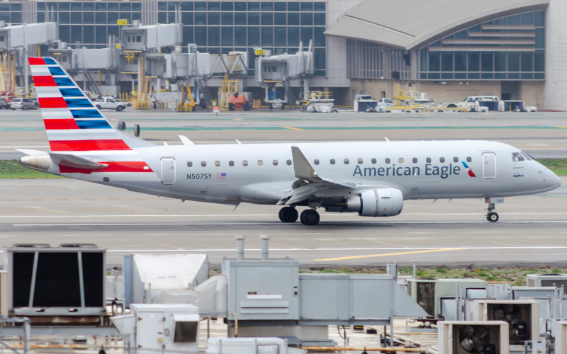 Photo of N507SY  - American Eagle Embraer E175 at LAX on AeroXplorer Aviation Database