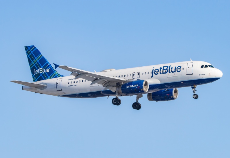 Photo of N524JB - JetBlue Airways Airbus A320 at EWR on AeroXplorer Aviation Database
