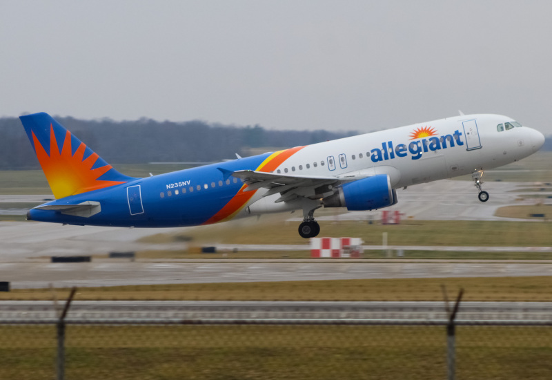 Photo of N235NV - Allegiant Air Airbus A320 at CVG on AeroXplorer Aviation Database
