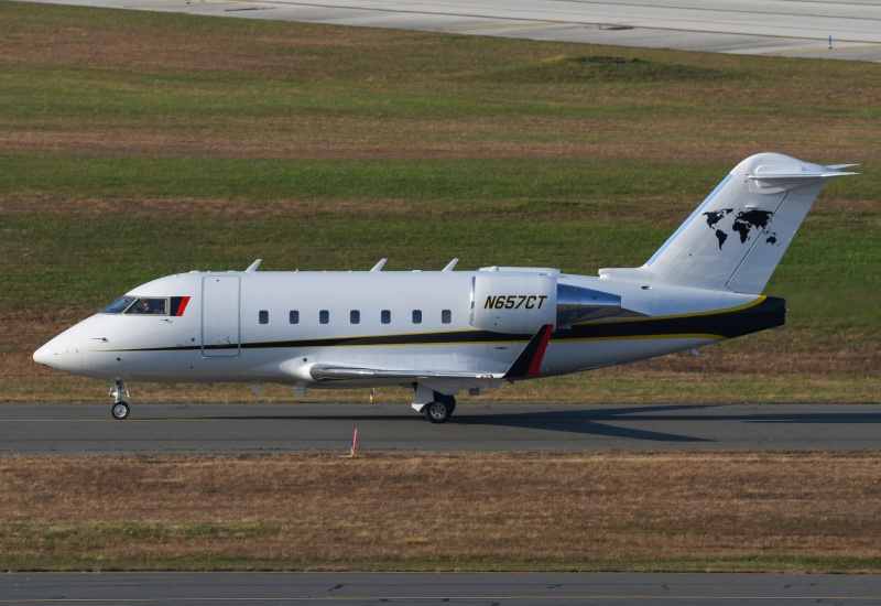 Photo of N657CT - PRIVATE Bombardier Challenger 604 at ACY on AeroXplorer Aviation Database