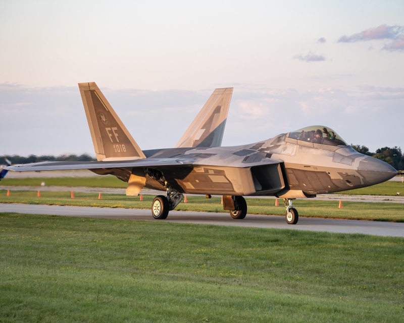 Photo of 01-4018 - USAF - United States Air Force Lockheed Martin F-22A Raptor at OSH on AeroXplorer Aviation Database