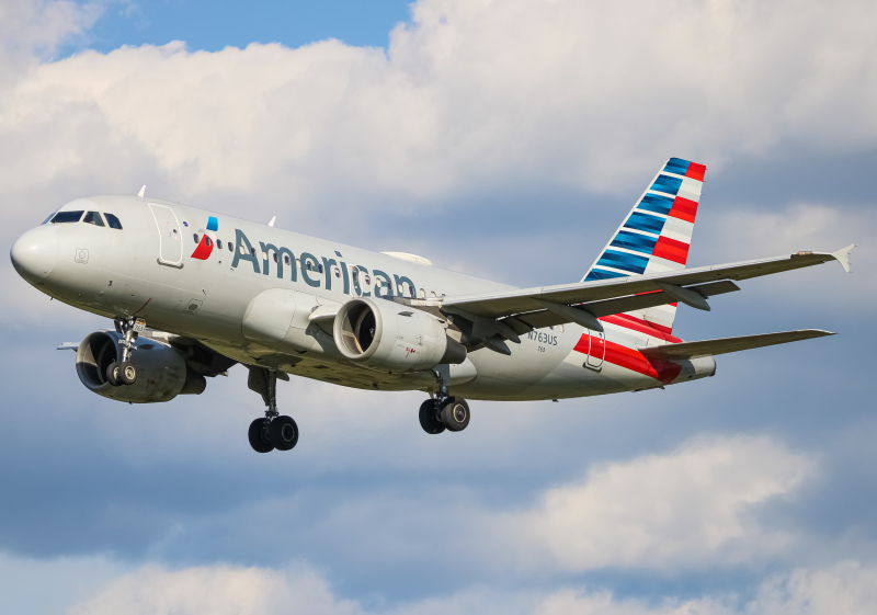 Photo of N763US - American Airlines Airbus A319 at BWI on AeroXplorer Aviation Database