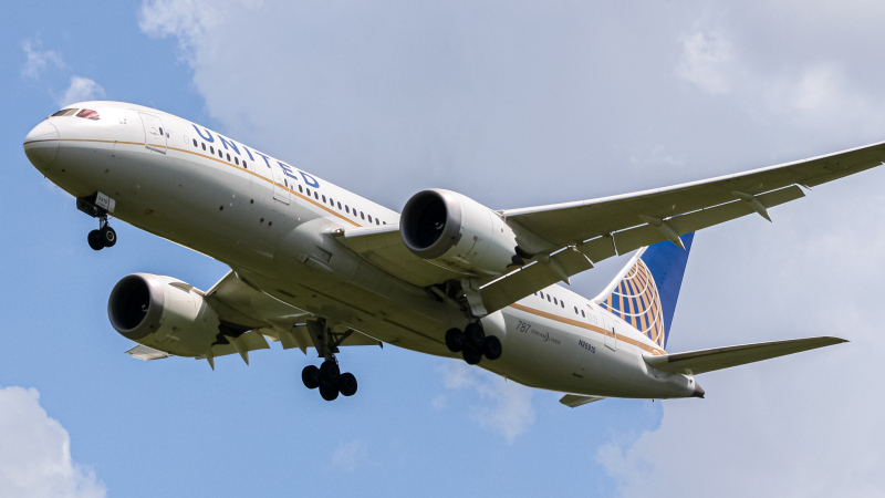 Photo of N26910 - United Airlines Boeing 787-8 at IAD on AeroXplorer Aviation Database