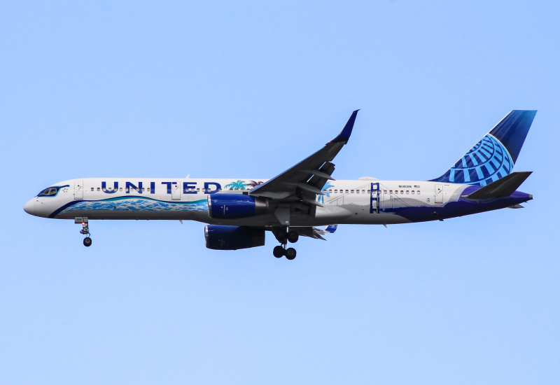 Photo of N14106 - United Airlines Boeing 757-200 at IAD on AeroXplorer Aviation Database