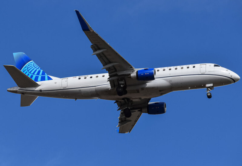 Photo of N613UX - United Airlines Embraer E175 at DEN on AeroXplorer Aviation Database