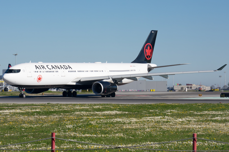 Photo of C-GKUG - Air Canada Airbus A330-300 at LIS on AeroXplorer Aviation Database