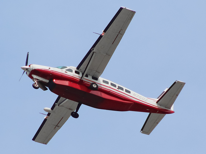 Photo of N750Z - Air Choice One Cessna 208 Grand Caravan at ORD on AeroXplorer Aviation Database