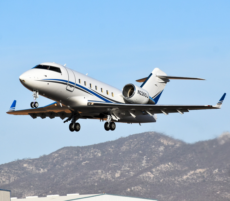 Photo of N226SJ - Local Search Ventures Bombardier Challenger 604 at CSL on AeroXplorer Aviation Database