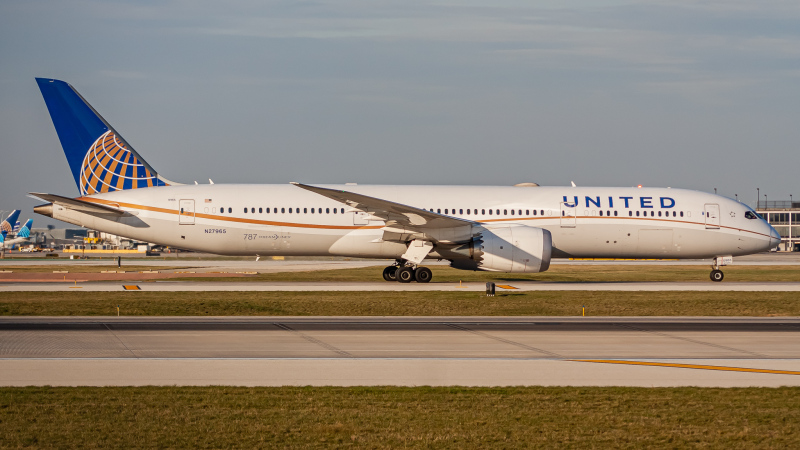 Photo of N27965 - United Airlines Boeing 787-9 at ORD on AeroXplorer Aviation Database