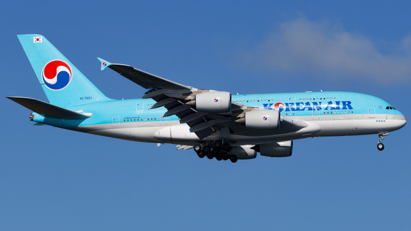 Photo of HL7621 - Korean Air Airbus A380-800 at JFK on AeroXplorer Aviation Database