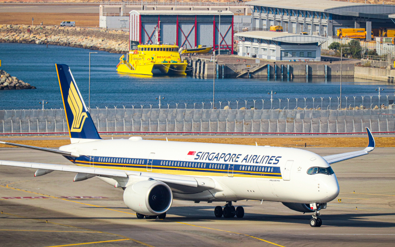 Photo of 9V-SHI - Singapore Airlines Airbus A350-900 at HKG on AeroXplorer Aviation Database