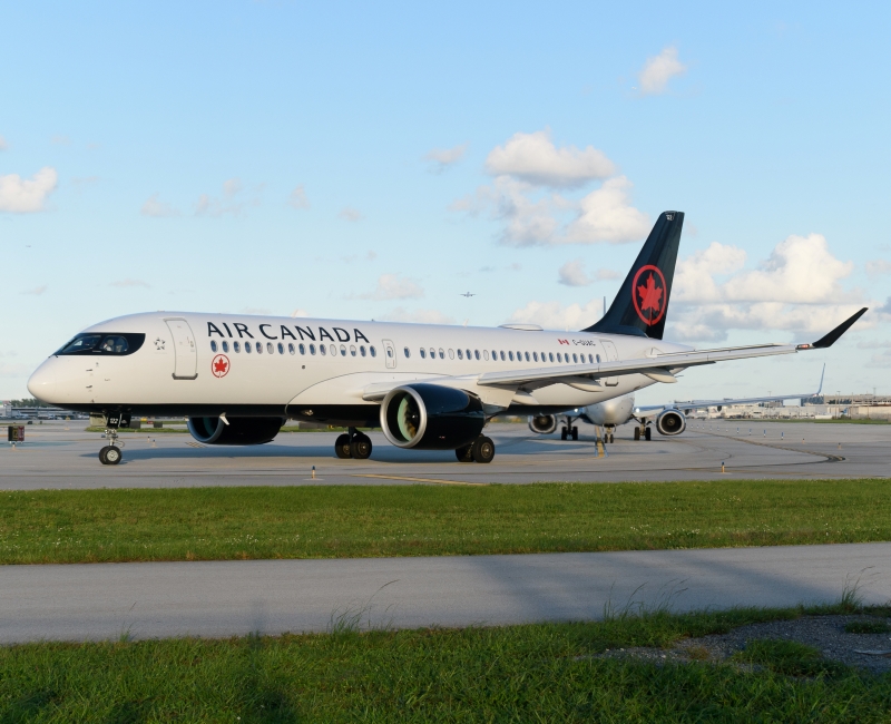 Photo of C-GUAC - Air Canada Airbus A220-300 at FLL on AeroXplorer Aviation Database