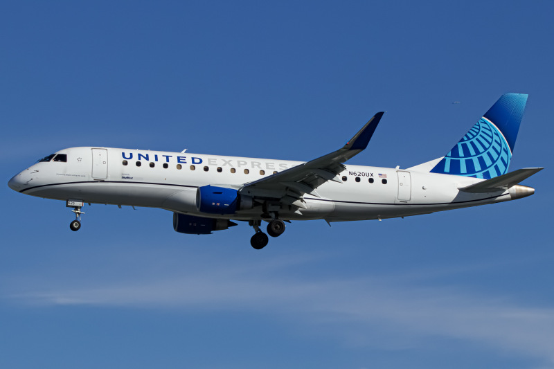 Photo of N620UX - United Express Embraer E175 at SAN on AeroXplorer Aviation Database