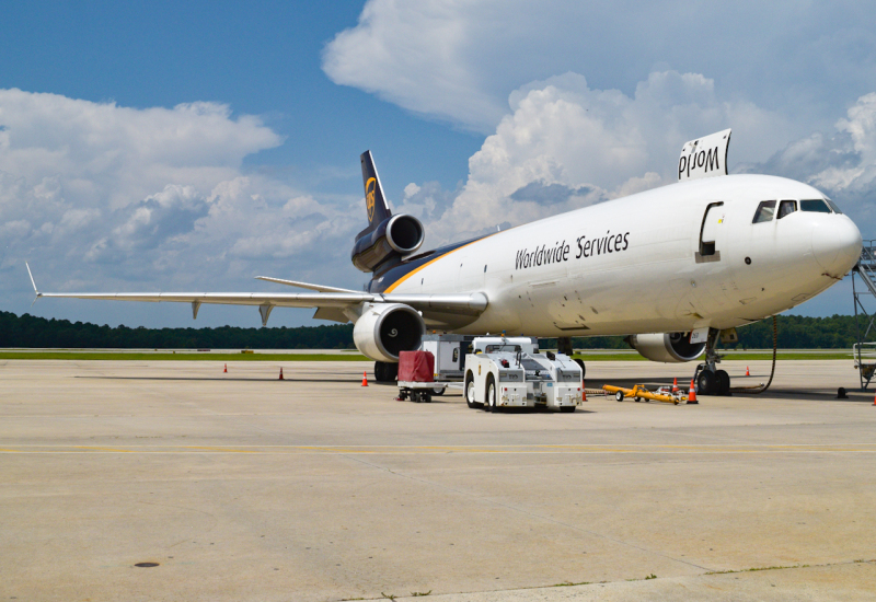 Photo of N263UP - United Parcel Service McDonnell Douglas MD-11F at RDU on AeroXplorer Aviation Database