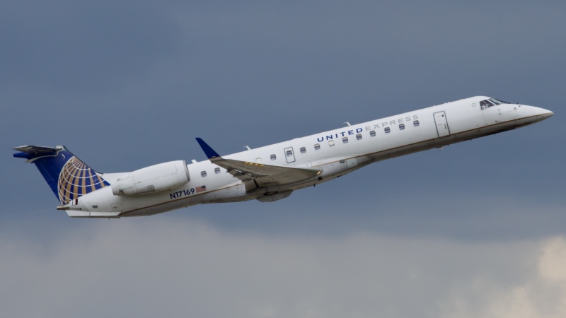 Photo of N17169 - United Express Embraer ERJ145 at IAH on AeroXplorer Aviation Database
