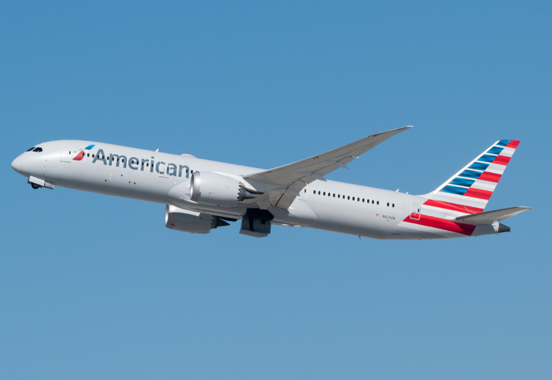 Photo of N827AN - American Airlines Boeing 787-9 at LAX on AeroXplorer Aviation Database