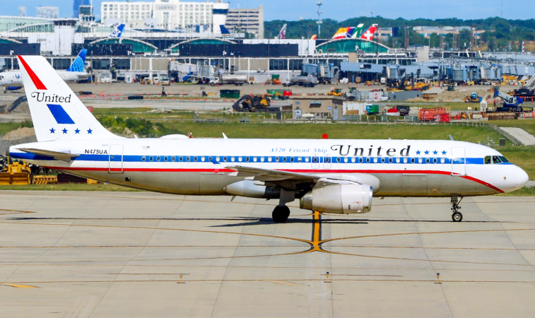 Photo of N475UA - United Airlines Airbus A320 at ORD on AeroXplorer Aviation Database