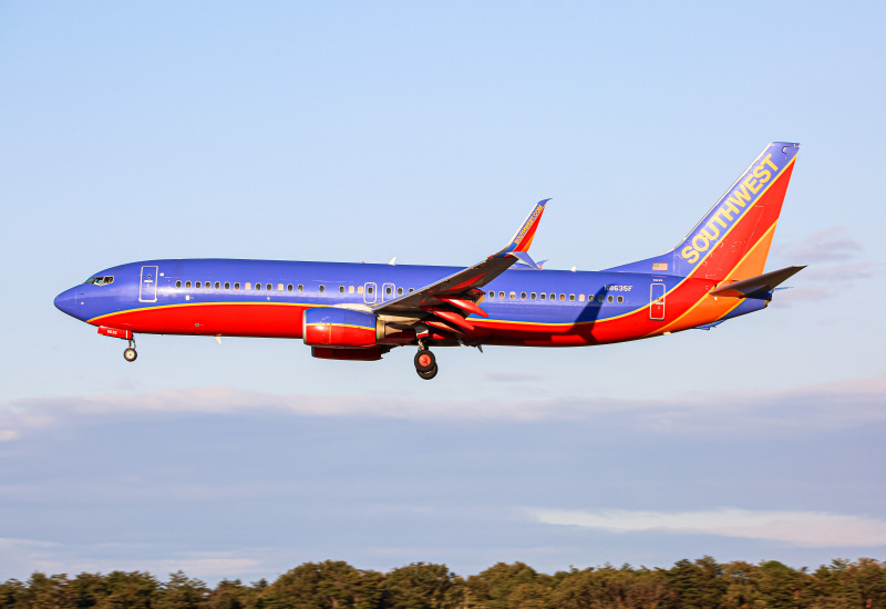 Photo of N8635F - Southwest Airlines Boeing 737-800 at Bwi on AeroXplorer Aviation Database