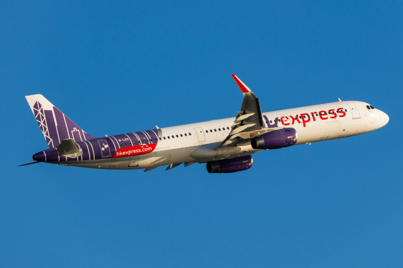 Photo of B-LEE - Hong Kong Express Airbus A321-200 at HKG on AeroXplorer Aviation Database