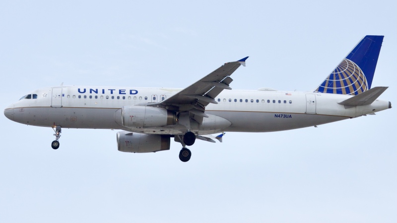 Photo of N473UA - United Airlines Airbus A320 at IAH on AeroXplorer Aviation Database