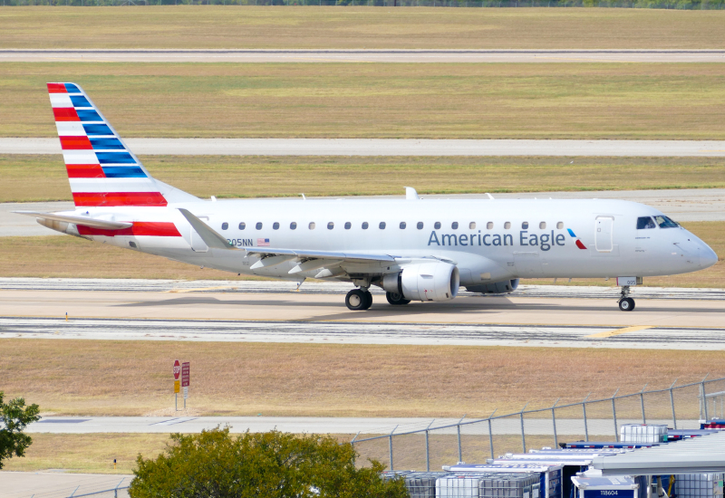 Photo of N205NN - American Eagle Embraer E175 at AUS on AeroXplorer Aviation Database