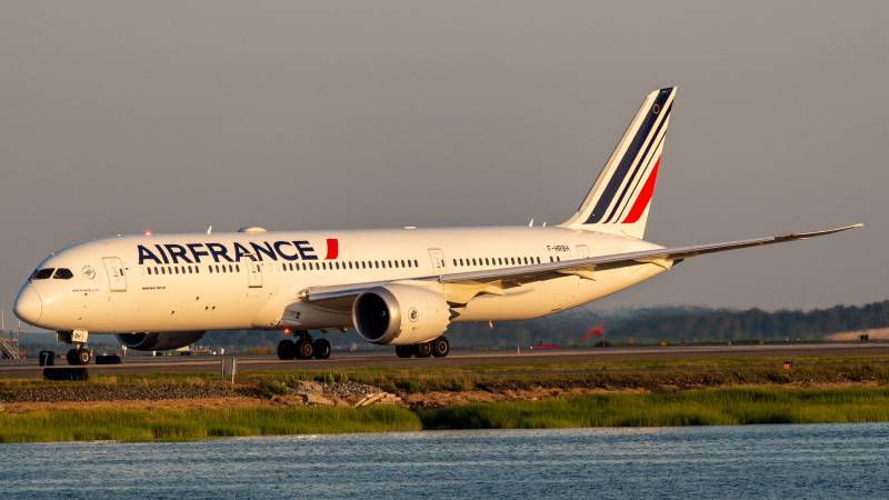 Photo of F-HRBH - Air France Boeing 787-9 at BOS on AeroXplorer Aviation Database