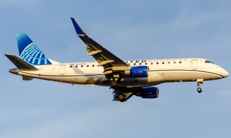 Photo of N723YX - United Airlines ERJ-175 at EWR on AeroXplorer Aviation Database