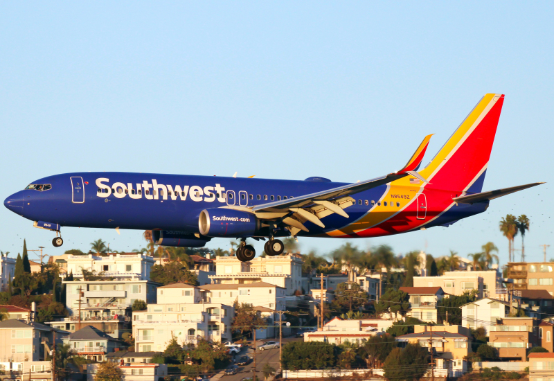 Photo of N8549Z - Southwest Airlines Boeing 737-800 at SAN on AeroXplorer Aviation Database