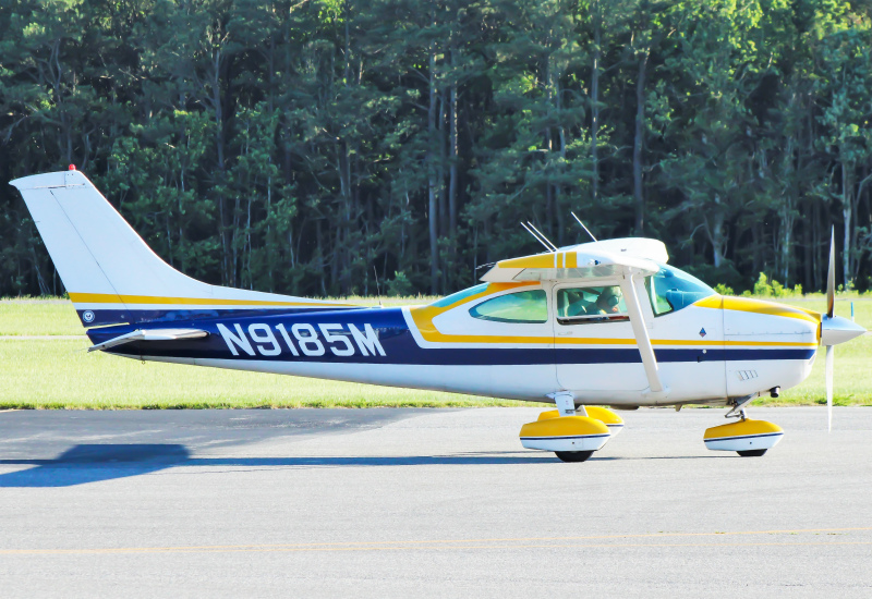 Photo of N9185M - PRIVATE Cessna 182 Skylane at OCE on AeroXplorer Aviation Database