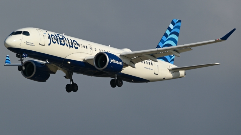 Photo of N3104J - JetBlue Airways Airbus A220-300 at DFW on AeroXplorer Aviation Database