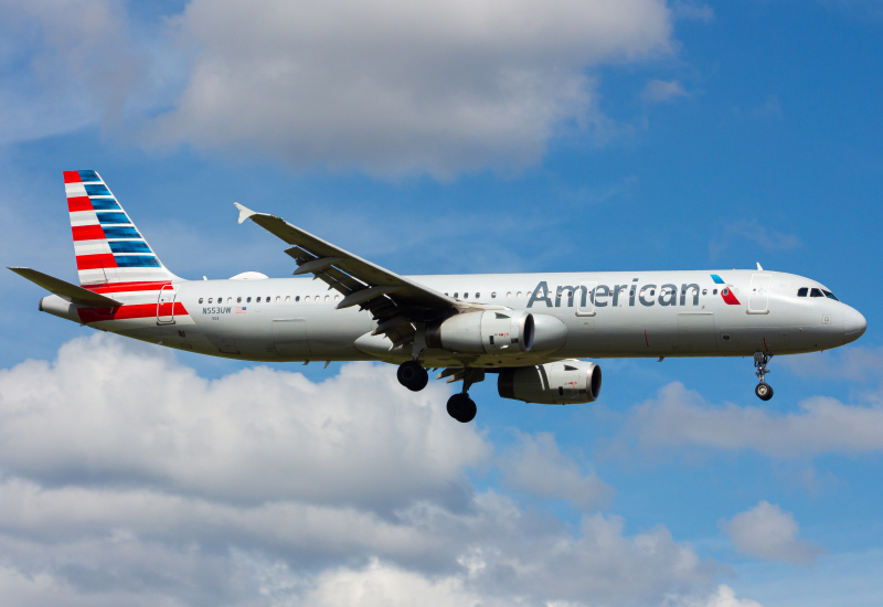 Photo of N553UW - American Airlines Airbus A321-200 at TPA  on AeroXplorer Aviation Database